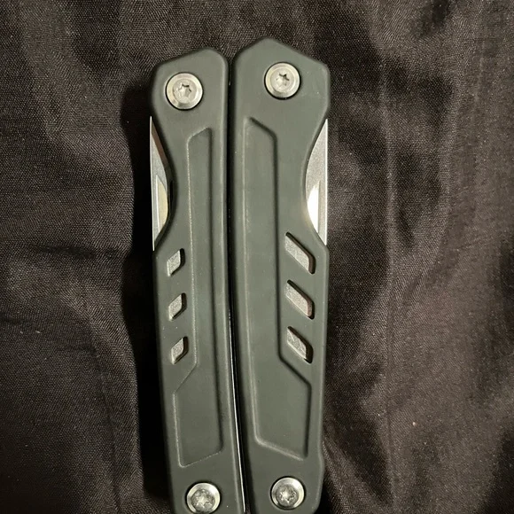 Multitool - Picture 2 of 4